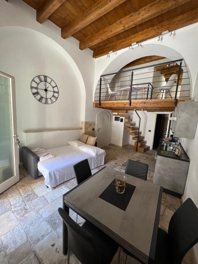 Ground Stone Apartment Bari Luaran gambar